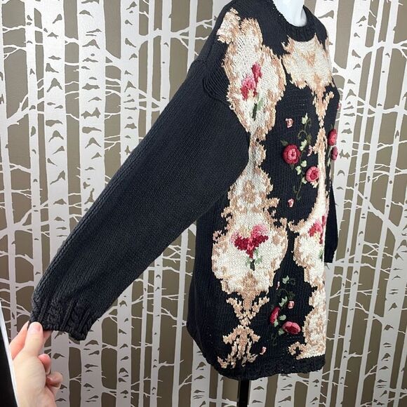 Vintage 90s Hand-Knitted Floral Appliqué Long Line Sweater sz M - Picture 5 of 6